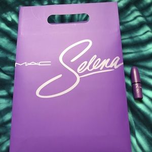 MAC Selena lipstick Como La Flor